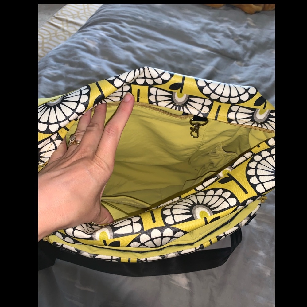 petunia pickle bottom diaper bag yellow & black - like new - Picture 7 of 8